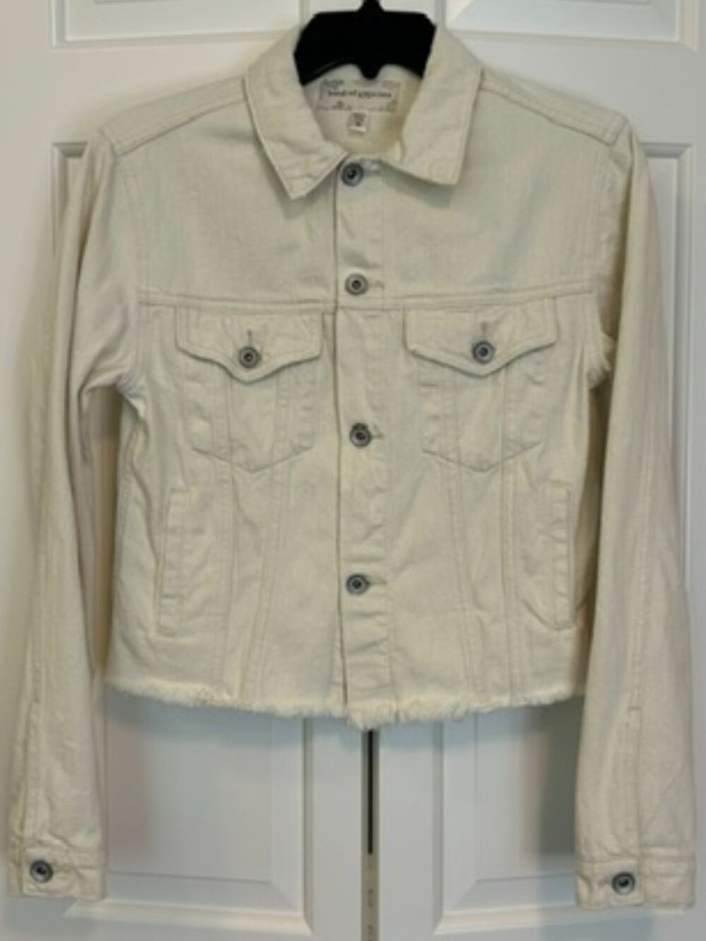 Band of Gypsies Cropped Off-White Denim Jacket | Raw Hem | 100% Cotton | Size M
